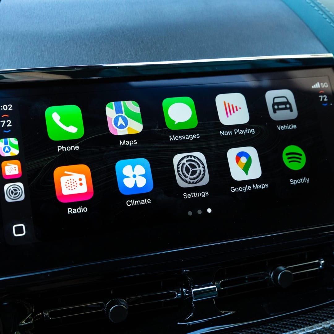 GM Akan Hapus Apple CarPlay dan Android Auto di Mobil Gas Secara Bertahap