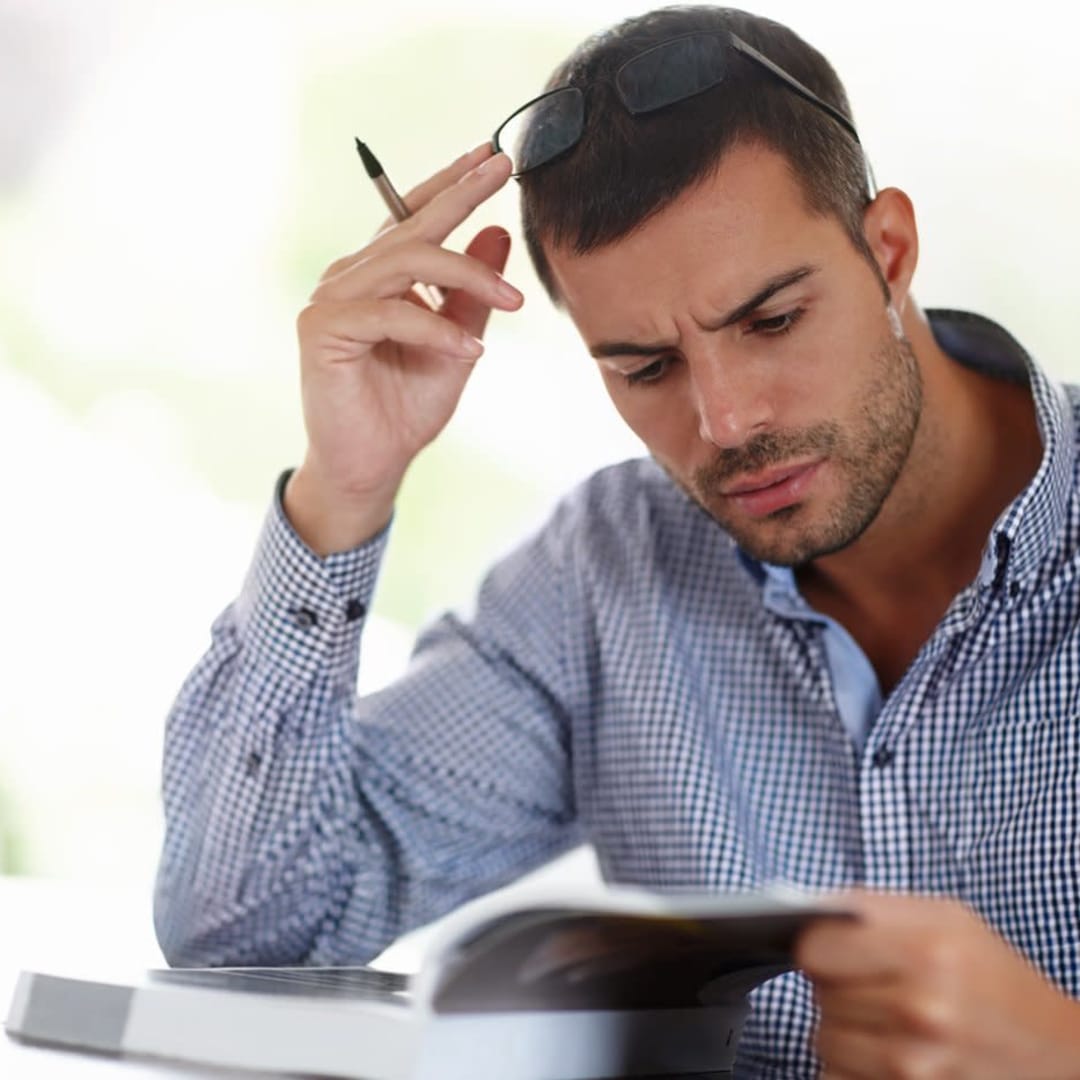 Mengapa Pasokan Meningkat Lebih Mengancam Dogecoin Dibanding Solana