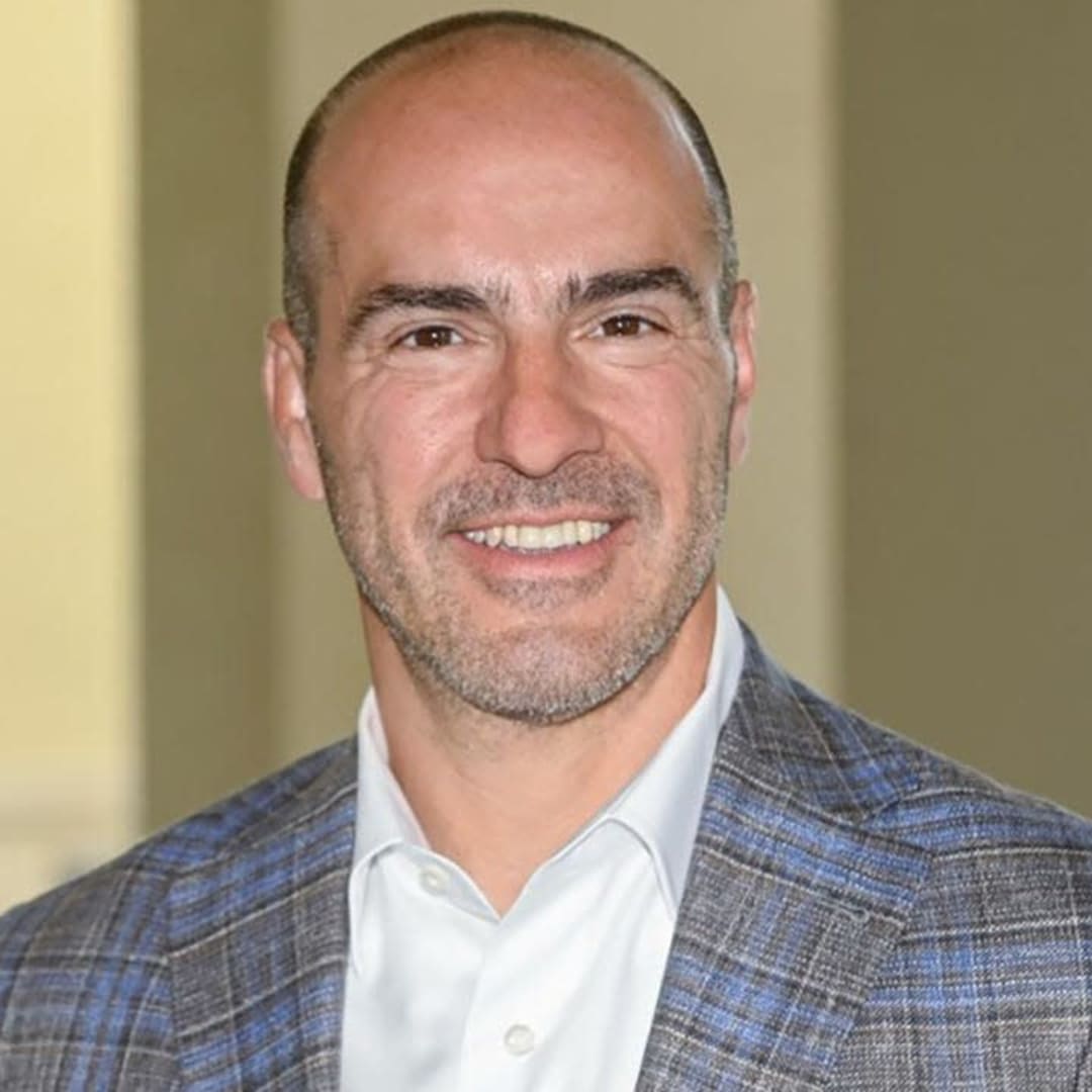 Perubahan Kepemimpinan dan Investasi AI Tingkatkan Layanan Keuangan Independen