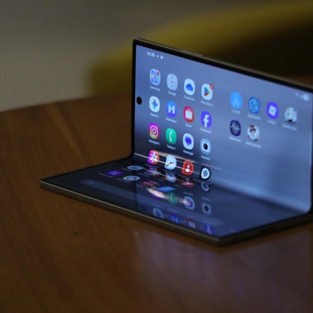 Samsung Galaxy Z Fold7 dengan AI Canggih dan Keamanan Tinggi untuk Produktivitas maksimal