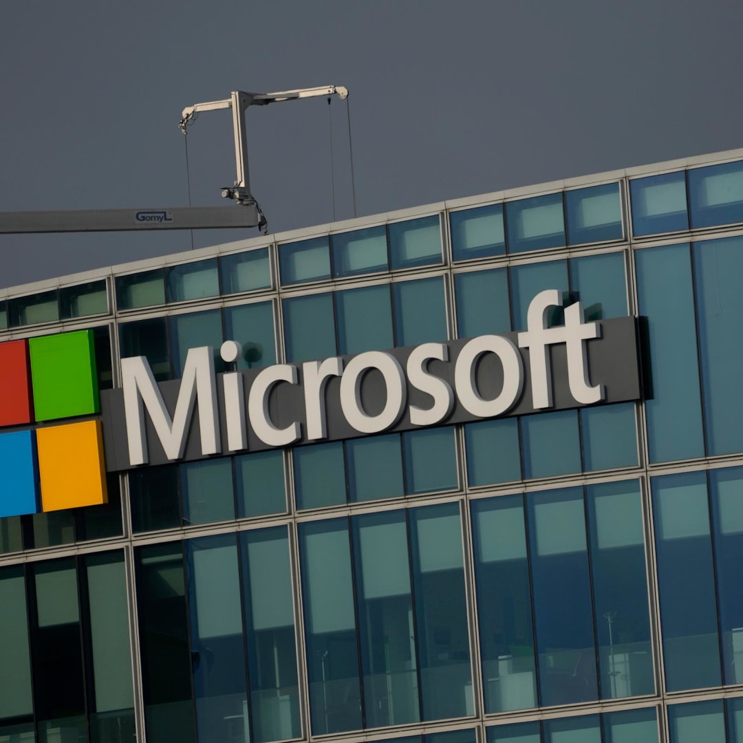 Microsoft Raih Keuntungan Besar dan Valuasi 4 T Triliun Lewat AI dan OpenAI