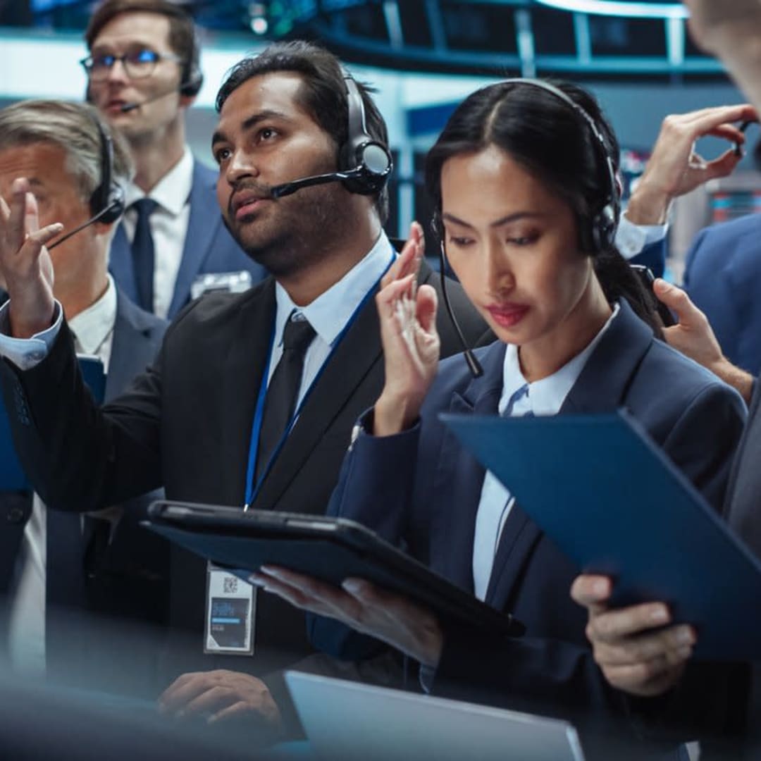 10 Saham Terbaik Untuk Meraih Untung dari Revolusi Kecerdasan Buatan AI