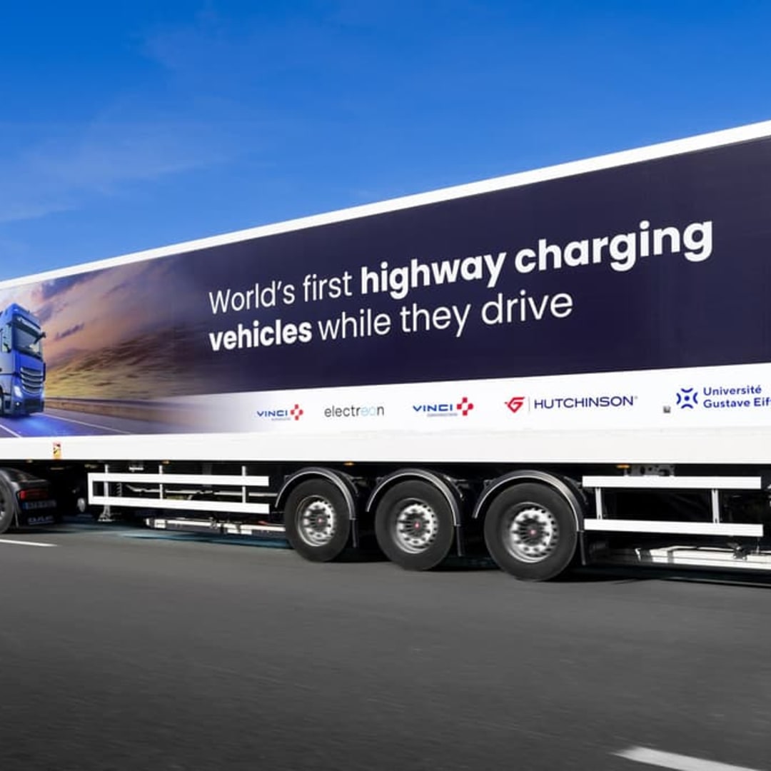 Perancis Luncurkan Jalan Tol Pertama Pengisian Daya Nirkabel Kendaraan Listrik