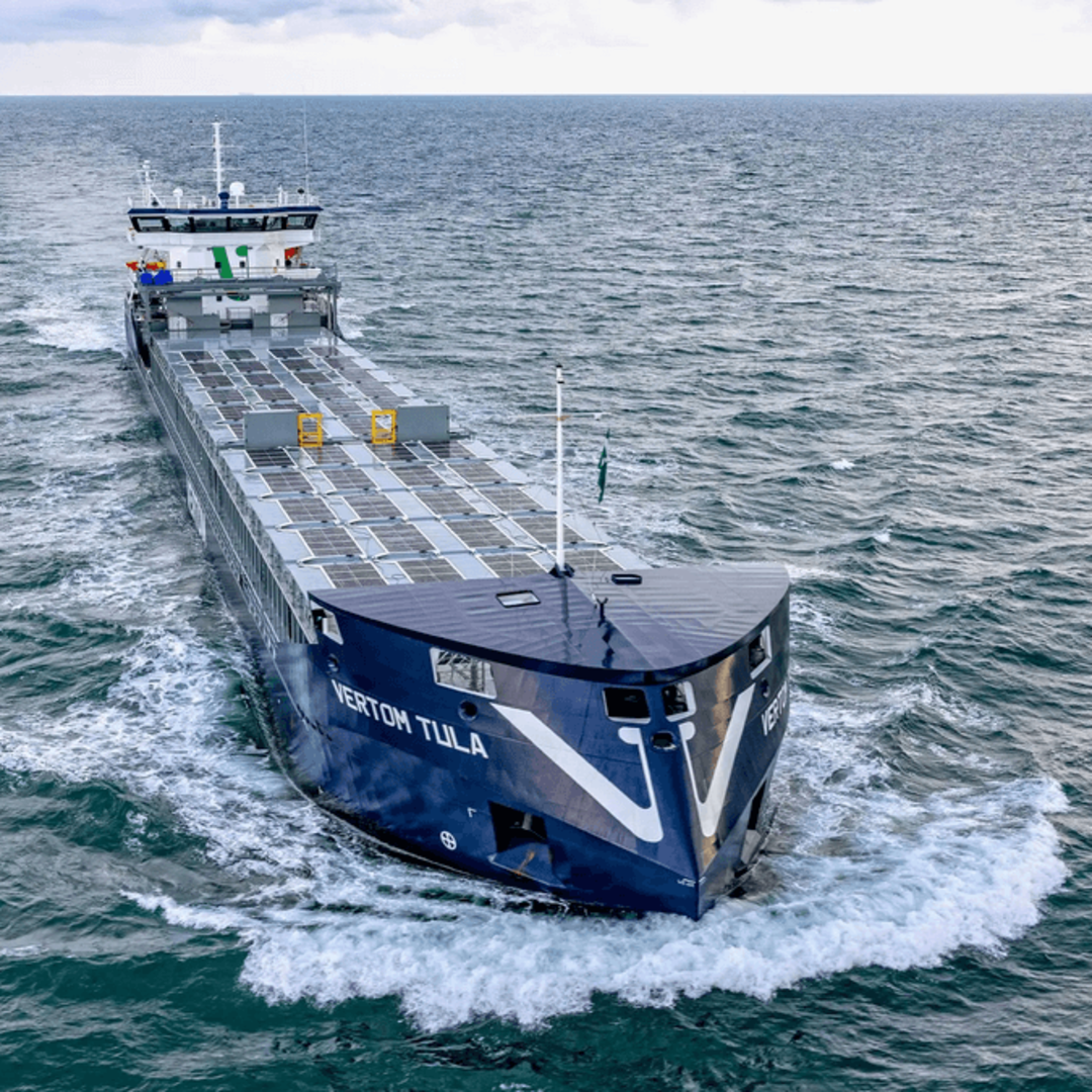 Revolusi Energi Terbarukan: Kapal Peruangan Surya Pertama di Dunia di Belanda