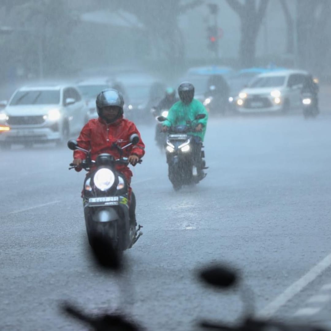 Indonesia Masuki Puncak Musim Hujan Panjang Hingga Februari 2026