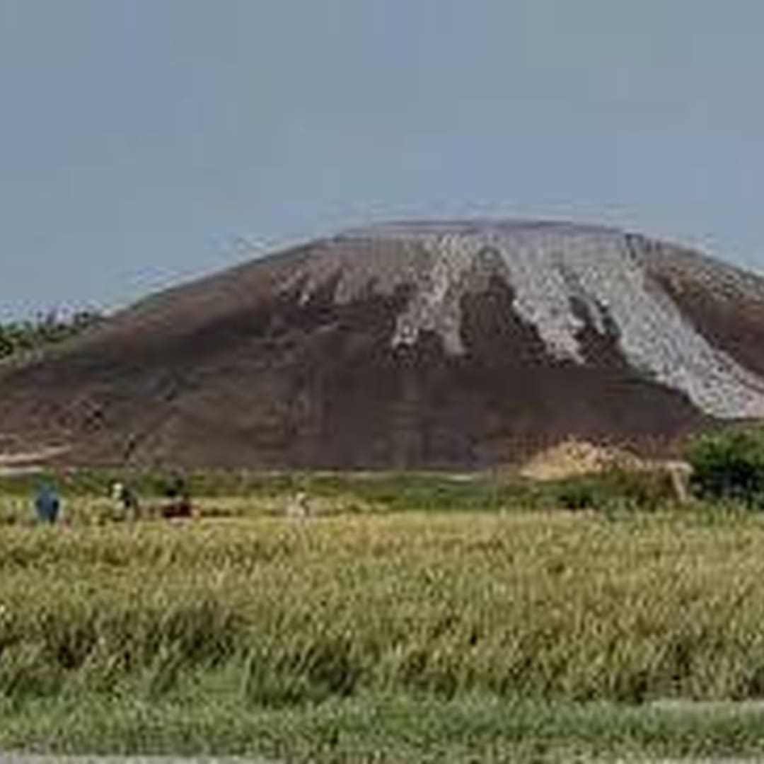 Fenomena Gunung Lumpur di Grobogan Akibat Gempa M 6,5 Menimbulkan Semburan Gas