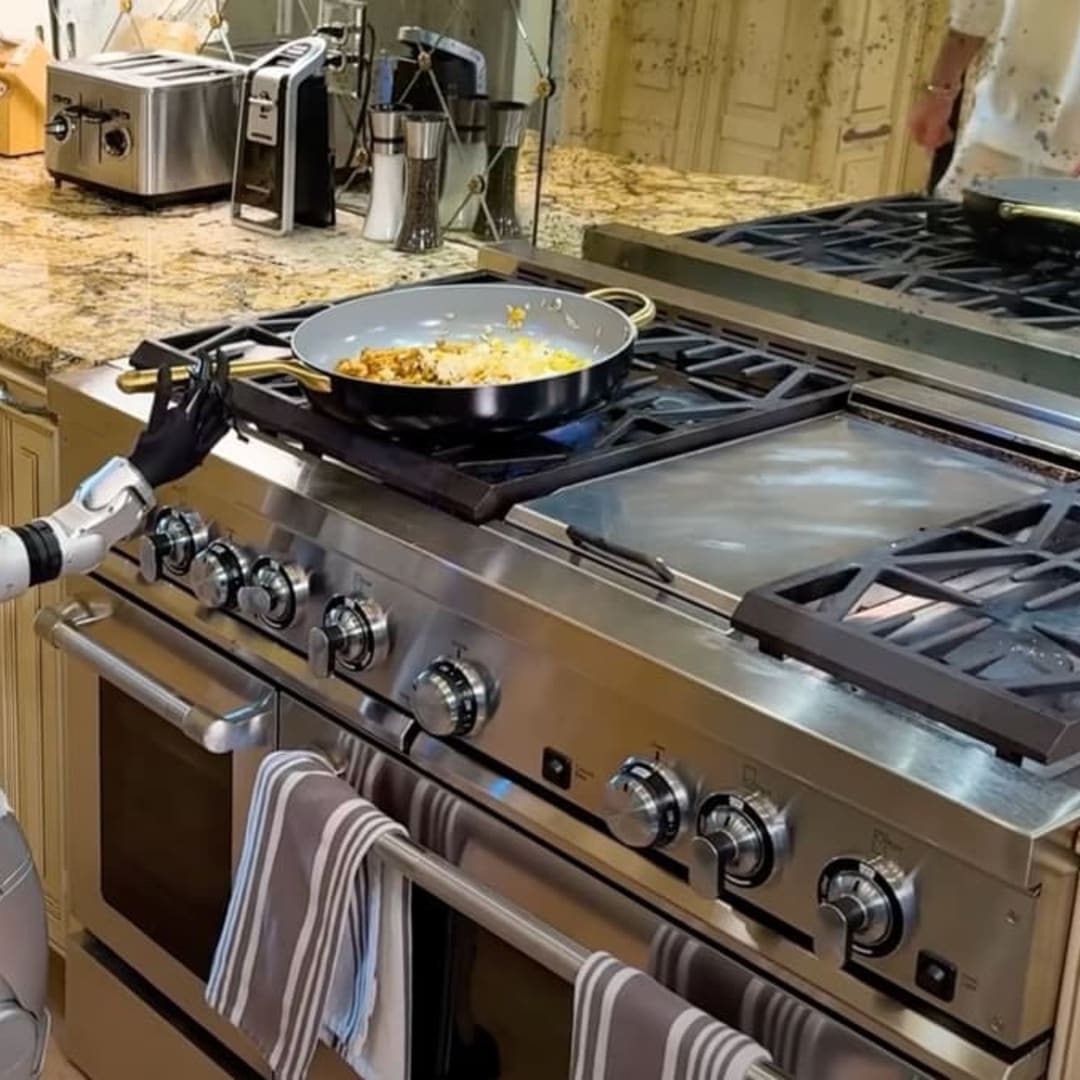 Humanoid Unitree G1 Gagal Masak, Tunjukkan Keterbatasan Robot Rumah Tangga