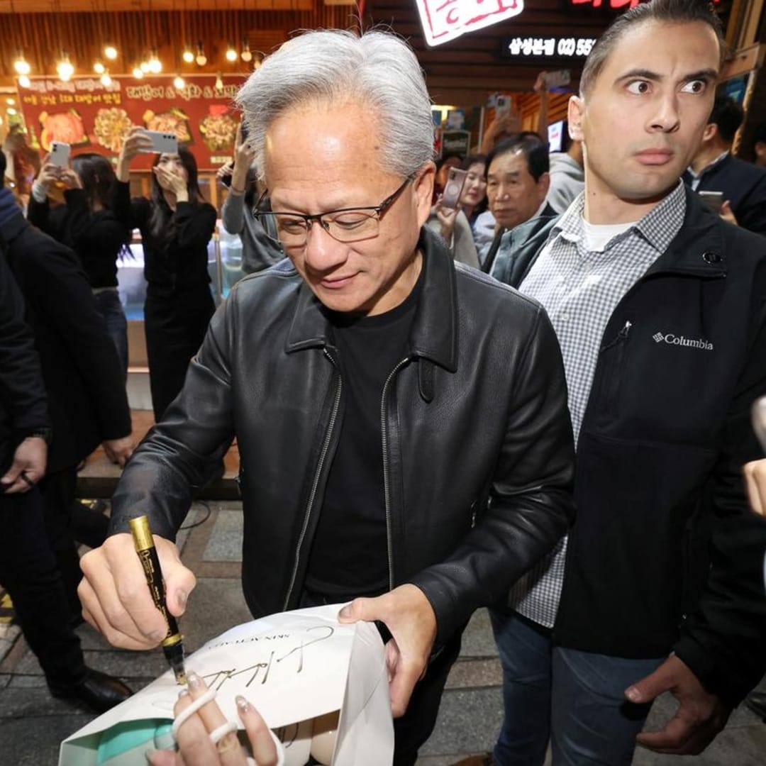 Nvidia Tembus Nilai USRp 82.22 quadriliun ($5 Triliun) , Jensen Huang Dari Tukang Cuci Jadi Raja AI