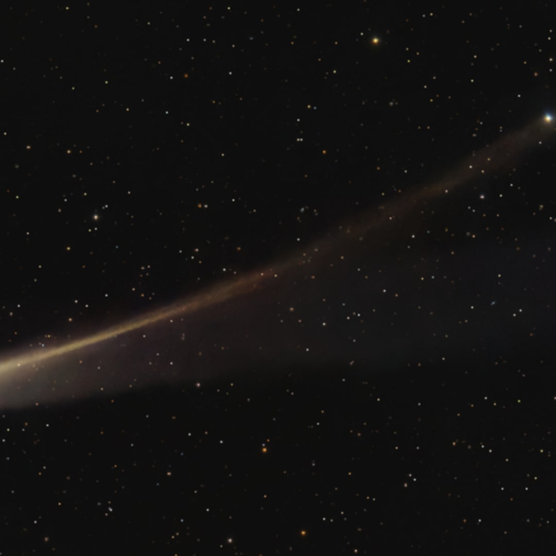 Komet C/2025 K1 Bertahan Dekat Matahari dan Menampilkan Warna Emas Langka