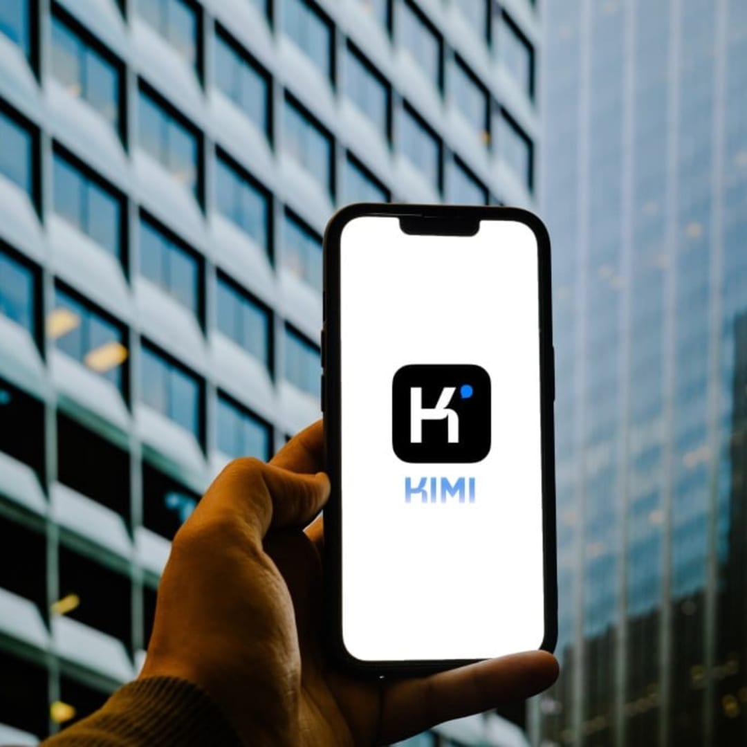 Kimi K2 Thinking: Model AI Open-Source Tiongkok Unggul Mengalahkan GPT-5