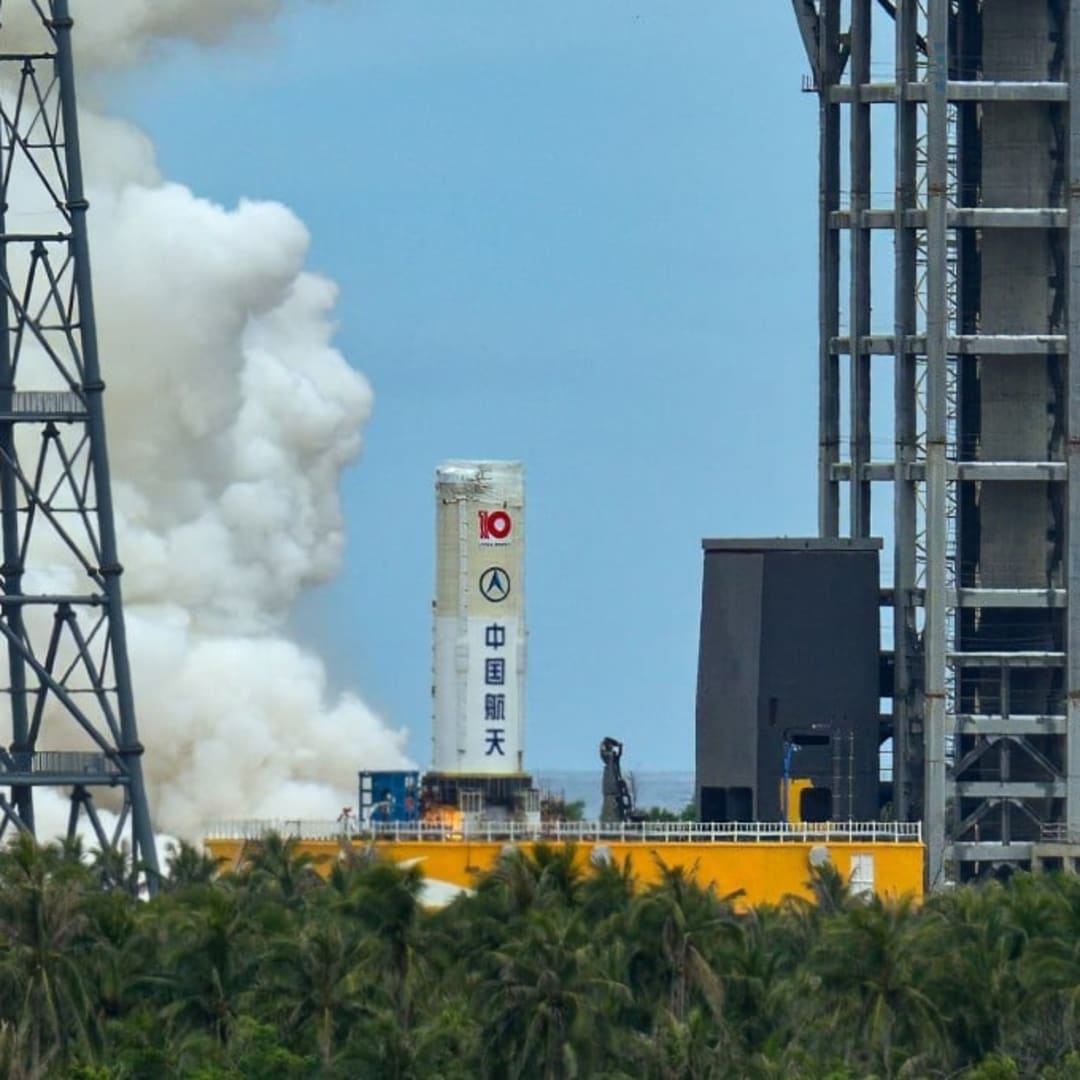 China Siap Uji Roket Long March-10 Menuju Pendaratan Berawak di Bulan 2030