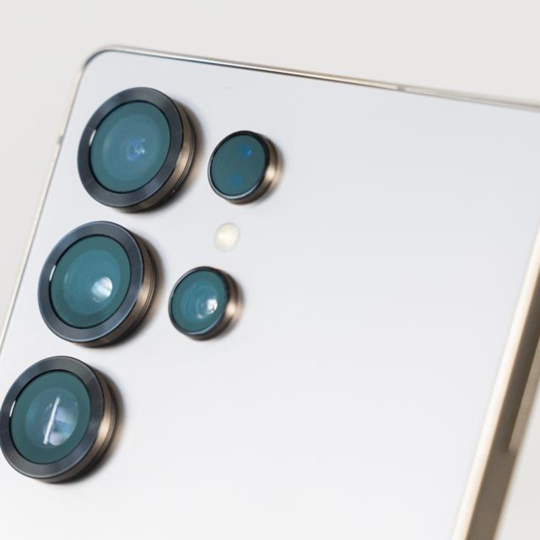 Samsung Galaxy S26: Ponsel Lebih Tipis dan Bertenaga dengan Pengisian Nirkabel Baru