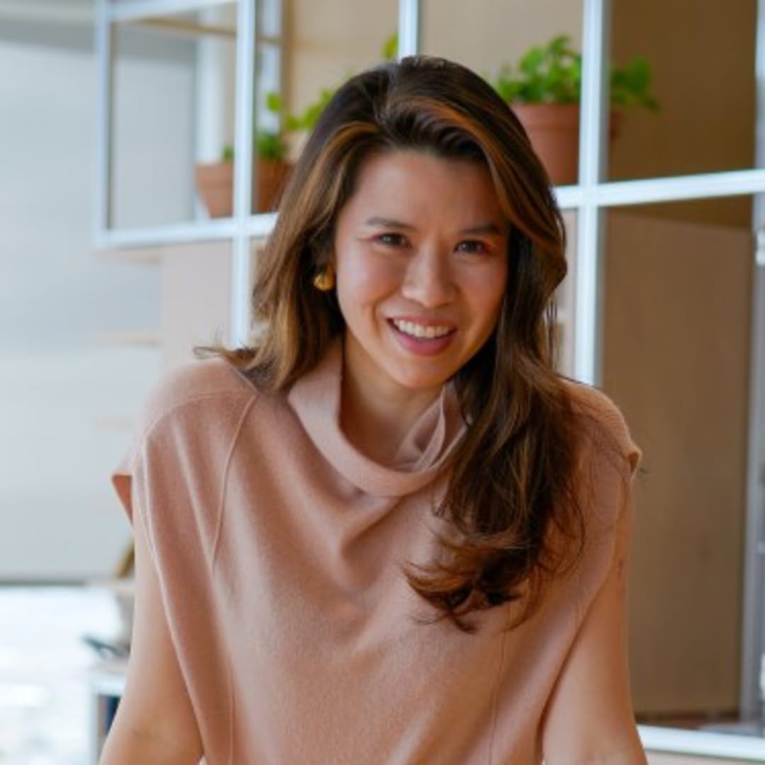 Robyn: Asisten AI Empatik untuk Mendukung Kesehatan Emosional Pengguna