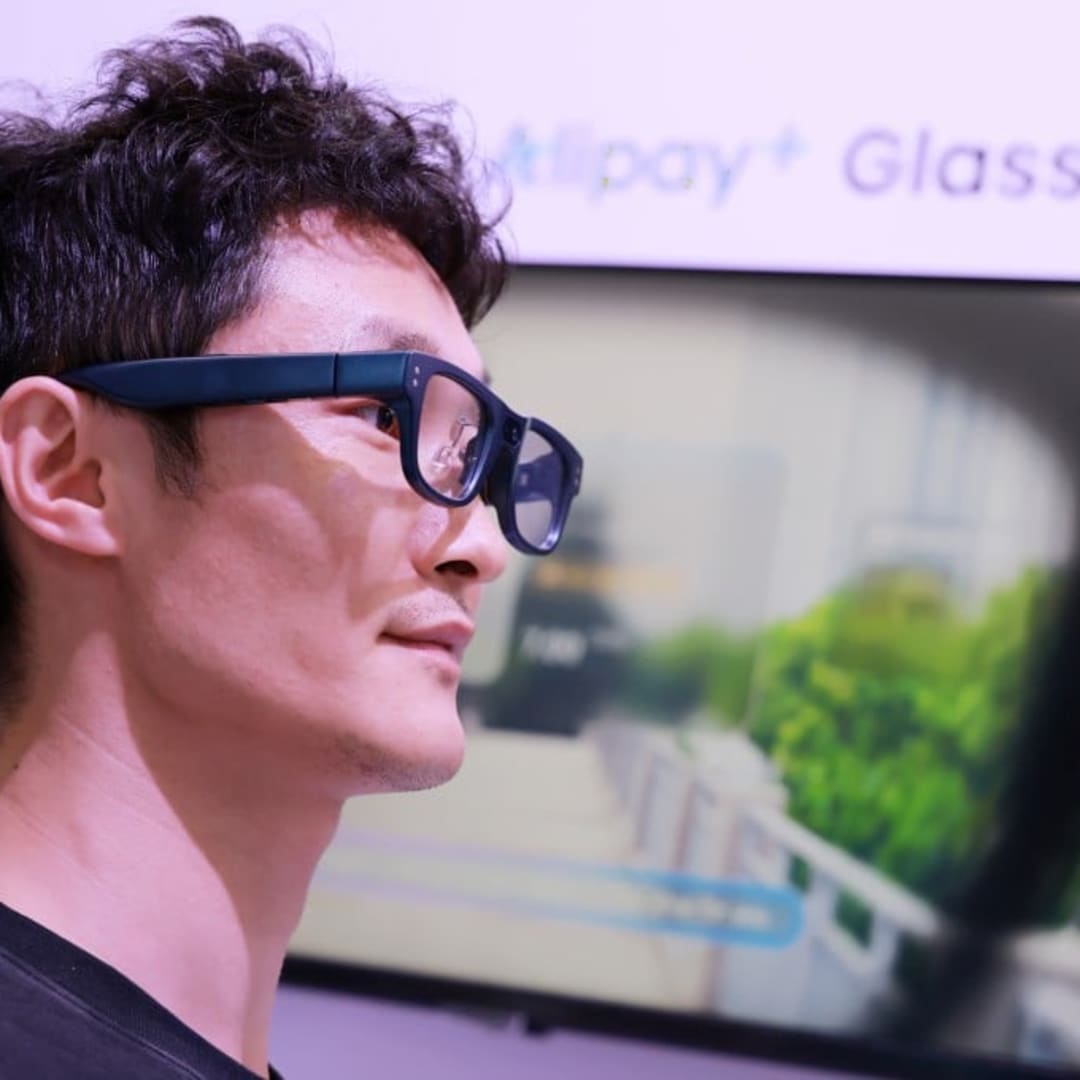 Perang Kacamata Pintar: Alibaba dan Xiaomi Luncurkan Autentikasi Iris AI