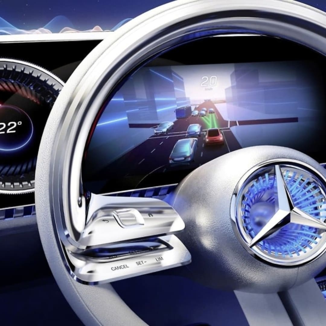 China Izinkan Tesla dan Mercedes Pakai Asisten AI di Mobil Pertama Kali