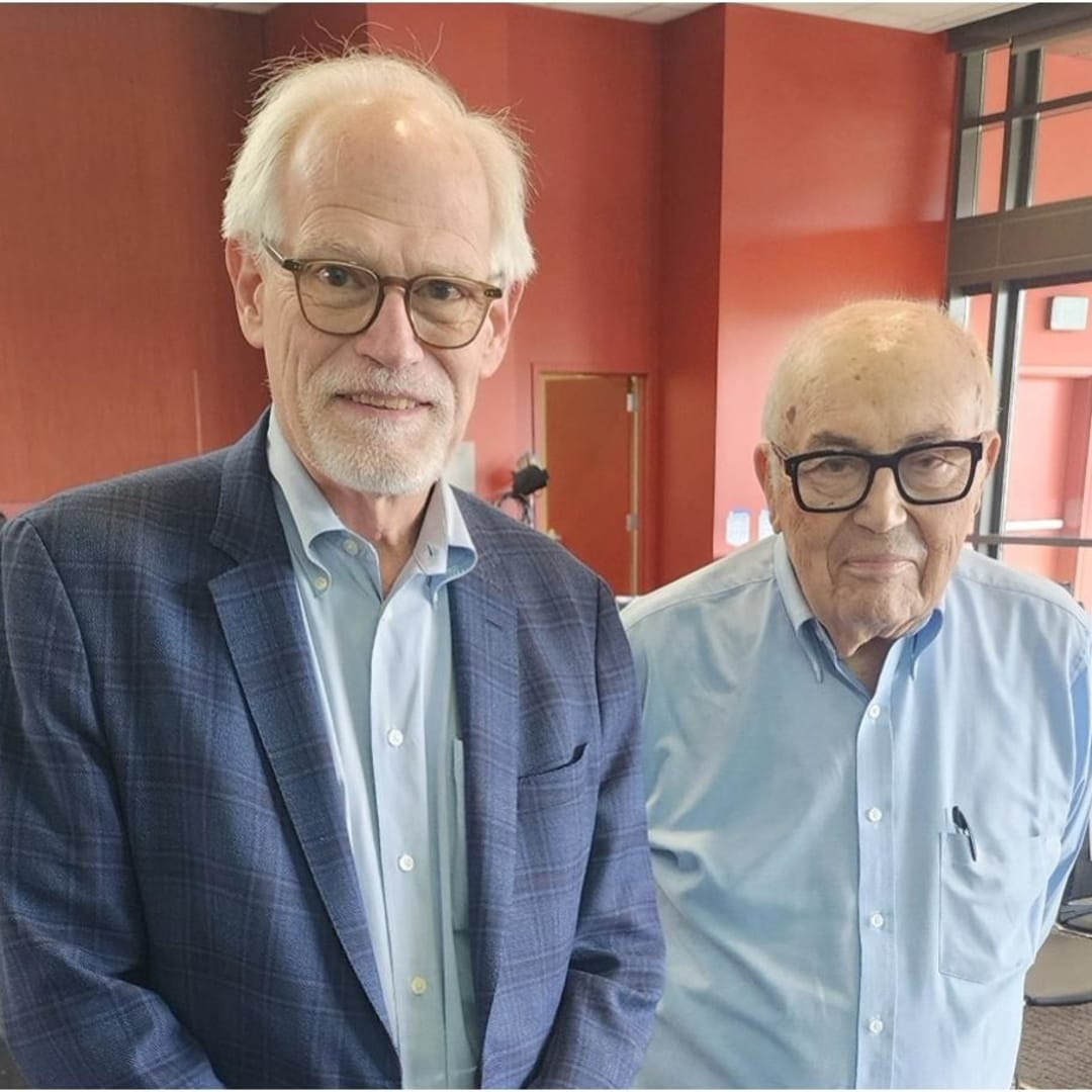 Masa Depan Kecerdasan: Bagaimana AI Bisa Memperkuat atau Mengancam Manusia