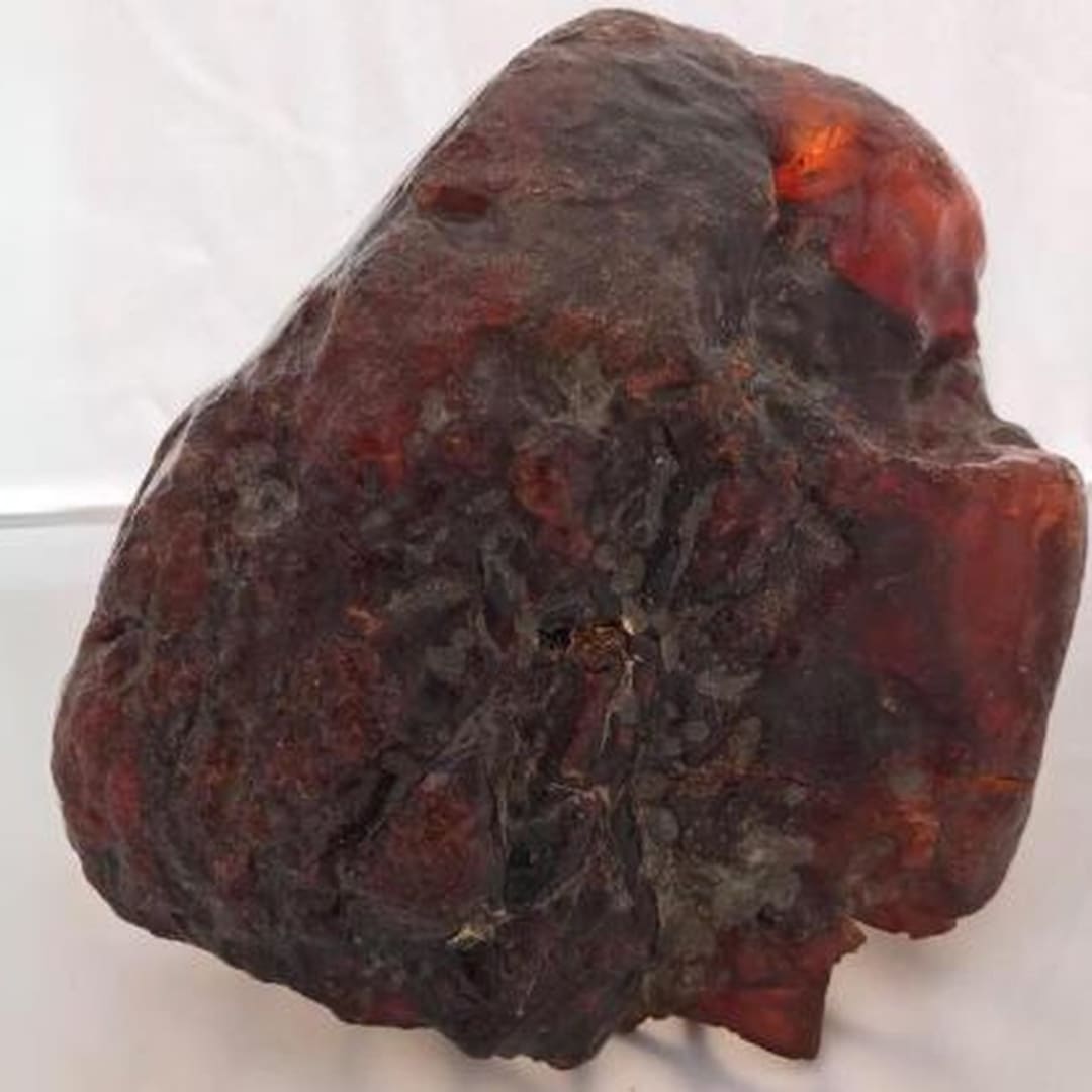 Penemuan Amber Terbesar di Romania Bernilai Miliaran Rupiah