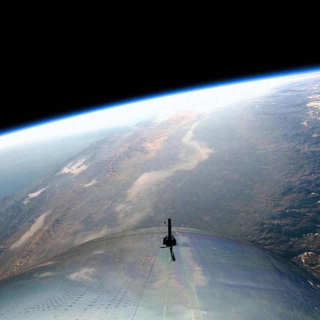 Masa Depan Data Center AI: Dari Krisis Energi ke Pembangunan di Bulan