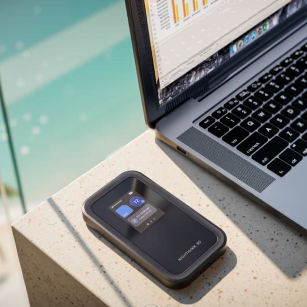 Solusi Aman Berinternet dengan Hotspot 5G Nighthawk M7 dari Netgear