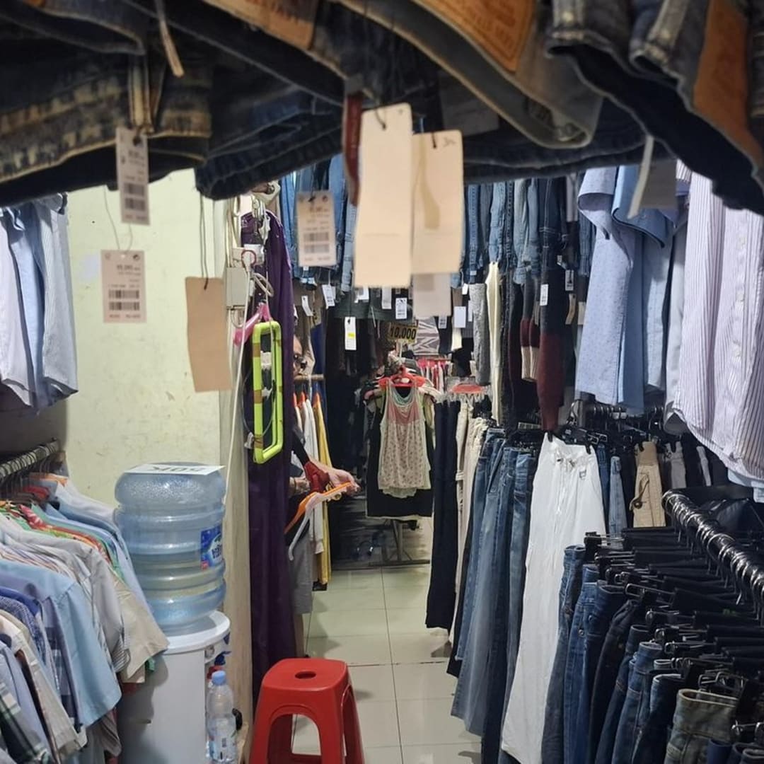 ThredUp Kuasai Pasar Baju Bekas AS dengan AI dan Inovasi Lokal