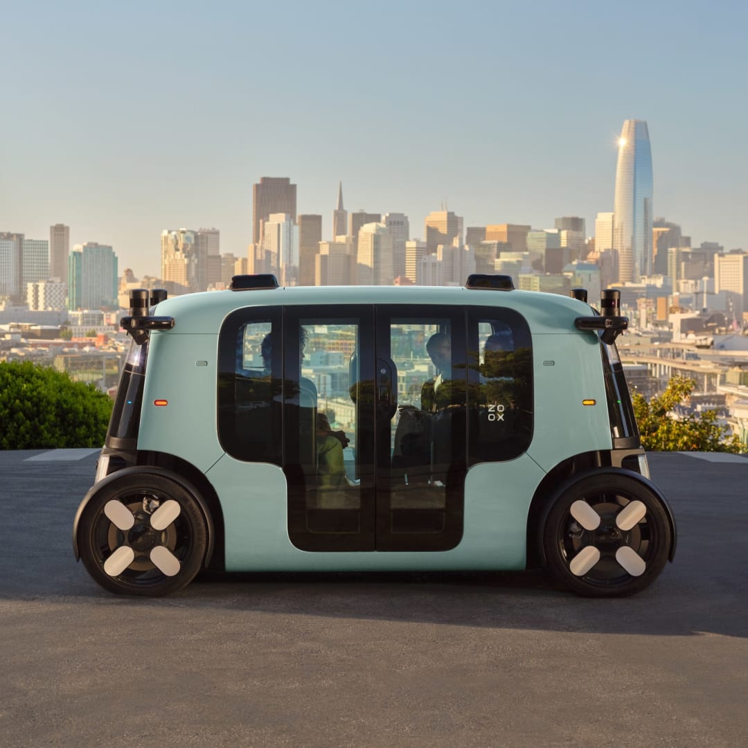 Zoox Luncurkan Robotaxi Tanpa Sopir di San Francisco dengan Desain Inovatif