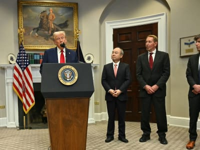 Trump Umumkan Investasi Besar untuk Kembangkan AI dan Pusat Data di AS