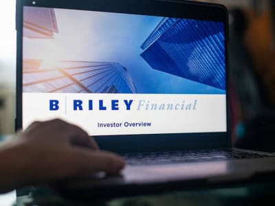 B. Riley Tunda Dividen Saham Preferen Demi Lunasi Utang yang Jatuh Tempo