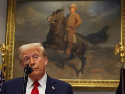 Trump Umumkan Investasi 500 Miliar Dolar untuk Infrastruktur AI Baru