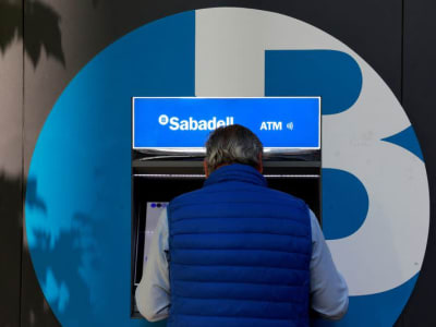 Banco Sabadell Pertimbangkan Kembali ke Catalonia Pasca Krisis Kemerdekaan