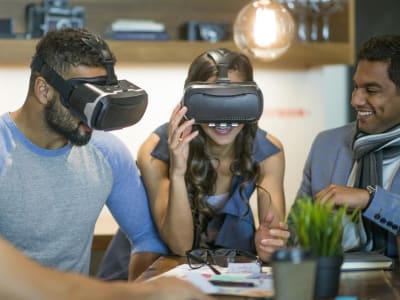 Mengoptimalkan Pelatihan Karyawan dengan AI dan Teknologi VR/AR yang Adaptif