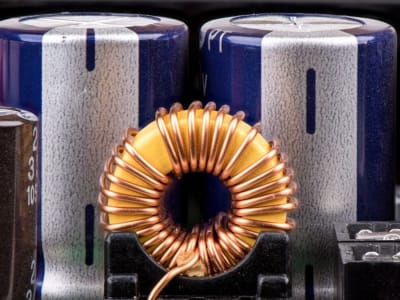 Metode Baru UCLA Kembangkan Nanofiber PEDOT untuk Superkapasitor Berkinerja Tinggi