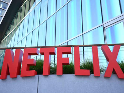 Investasi Besar AI Dorong Saham Naik, Energi Terbarukan Tertekan Kebijakan Baru