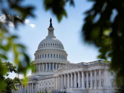 IBEX 35 Stabil Menjelang Laporan Keuangan dan Keputusan Suku Bunga Penting