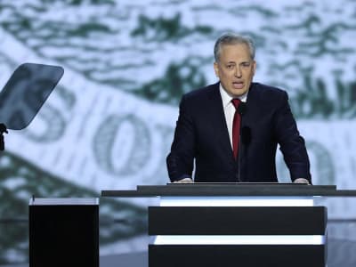 Trump Tandatangani Aturan Baru untuk Regulasikan Crypto dan Tolak CBDC