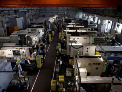 Penurunan Manufaktur Jepang dan Penguatan Sektor Jasa Sambut Kenaikan Suku Bunga