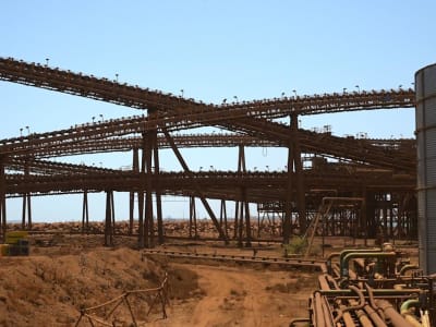 Gangguan Pengiriman Bijih Besi Rio Tinto Akibat Badai di Pelabuhan Australia