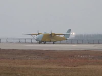 Drone Transportasi CH-YH1000 Melaju Dalam Uji Taxiing Beban Penuh di China