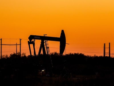 Harga Minyak Turun Saat Trump Tekan OPEC+ dan Sanksi Rusia Perketat Pasar