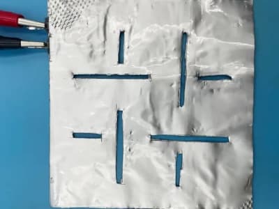 Baterai 'Holey' Fleksibel dan Bernapas untuk Teknologi Wearable Masa Depan