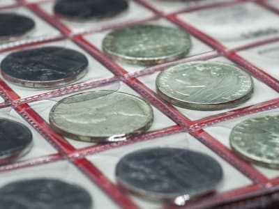 Koin Langka yang Bisa Menghasilkan Uang Besar dari Pemeriksaan Receh Sehari-hari