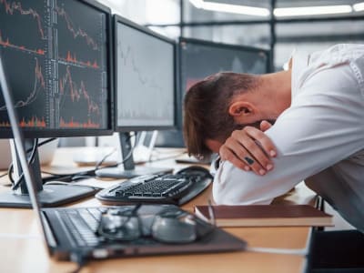 Mengapa Saham Robinhood Bisa Jatuh 50% Meskipun Baru Naik Tajam