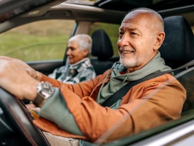 Cara Cerdas Mengurangi Pengeluaran Pensiun: Jual Mobil Kedua Dulu!