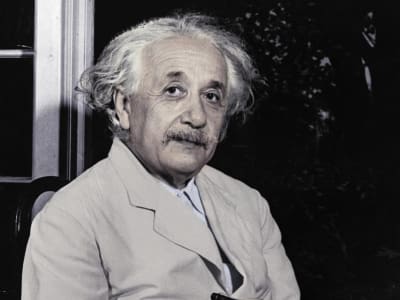 Dampak AI Karakter Virtual: Manfaat Besar dan Risiko Kecanduan Emosional