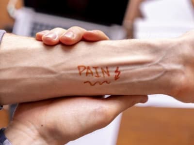 AI dan Data Genomik: Terobosan Baru untuk Perawatan Dini Rheumatoid Arthritis