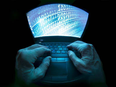 Serangan Malware Antar Hacker: Dunia Gelap Persaingan di Dunia Siber