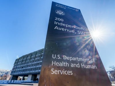 Peran Penting HHS dan Sekretaris Baru dalam Menjaga Kesehatan Amerika