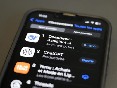 DeepSeek-R1: Kekuatan AI Open-Source yang Mengguncang Dunia Teknologi