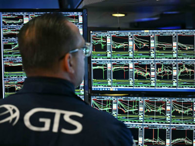 Model AI Murah DeepSeek Guncang Pasar, Perusahaan Perangkat Lunak Untung Besar