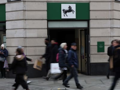 Lloyds Tutup 136 Cabang di Inggris tapi Tidak PHK Karyawan