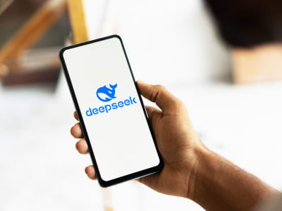 DeepSeek: Startup AI China yang Kalahkan Model Terbaik Dunia dengan Inovasi Software